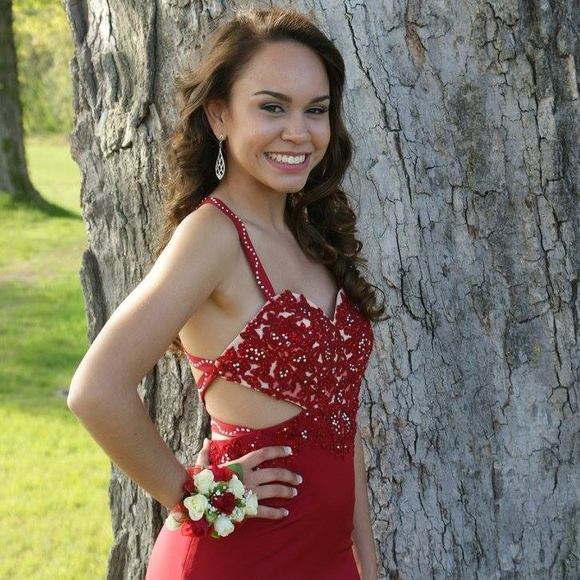 Meet the Posher Other - Meet your Posher, Gabby